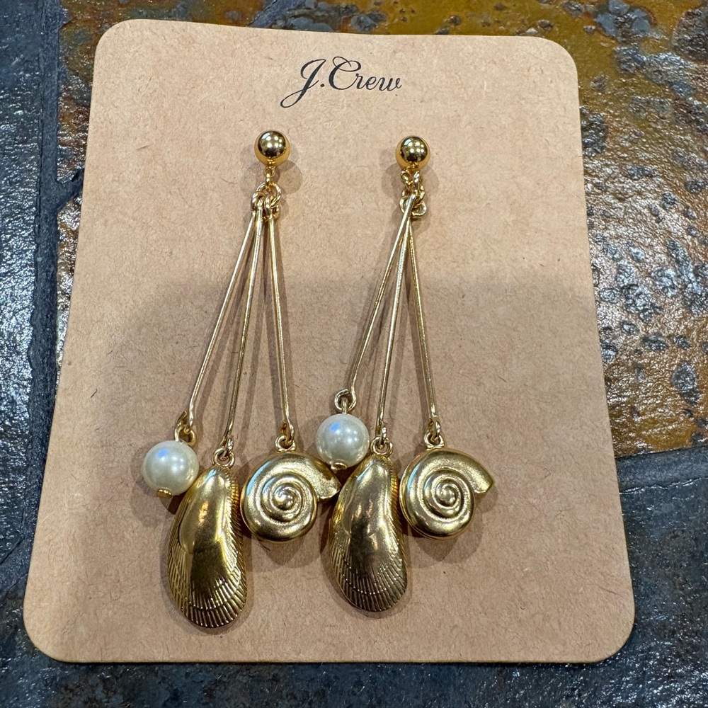 J.Crew Gold Seashell & Pearl Drop Earrings NWOT Beachy Statement Dangle 3”